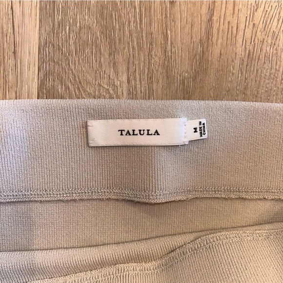 Aritzia Talula grey rib knit skirt - Picture 5 of 5
